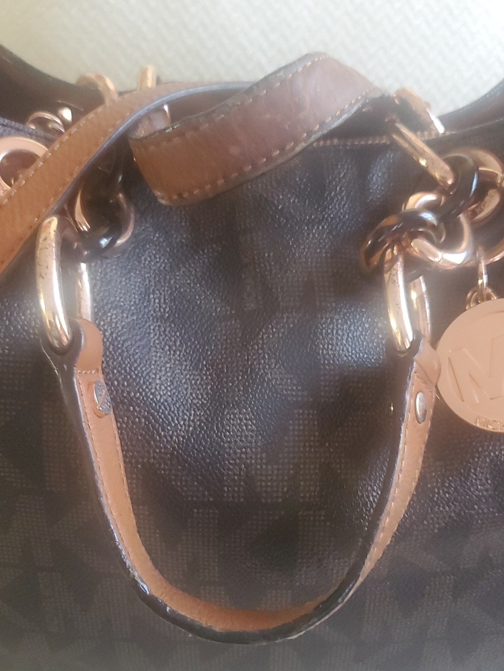 MICHEAL Micheal Kors Cynthia Medium Satchel - Picture 6 of 16